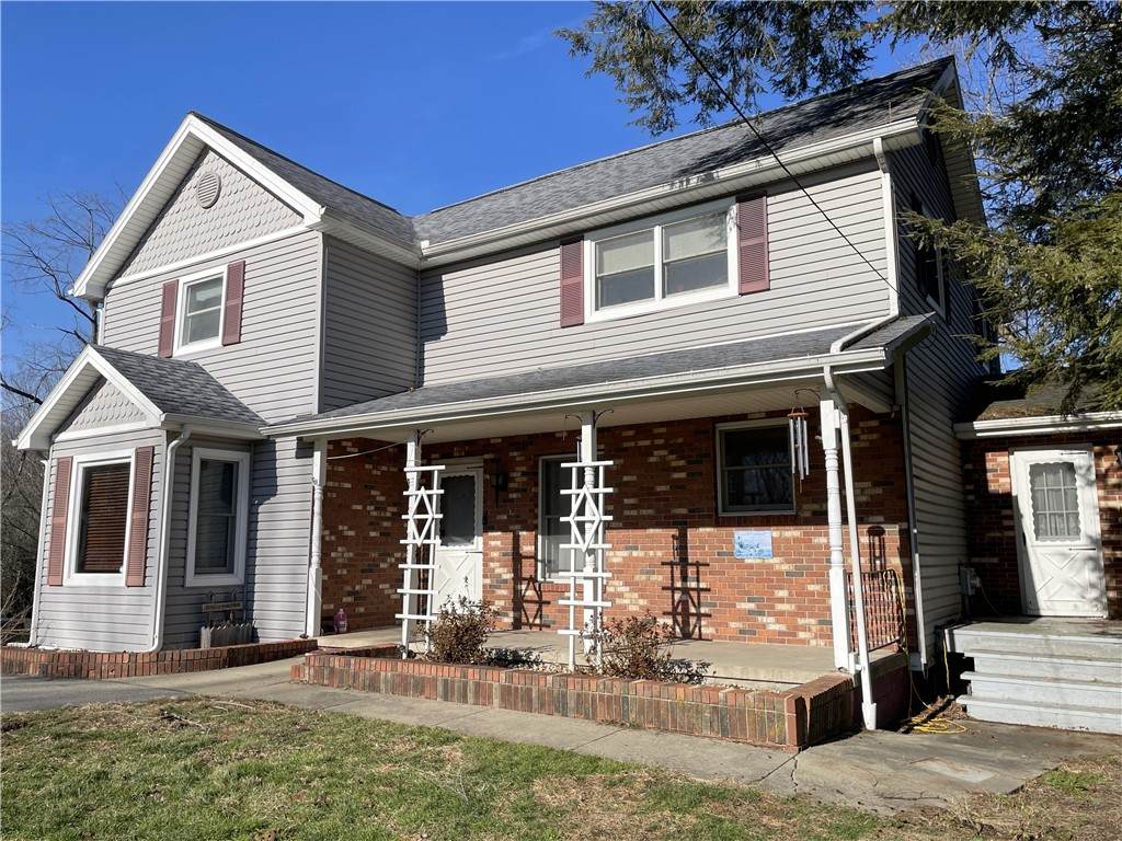 661 Maple Lane - Photo 1