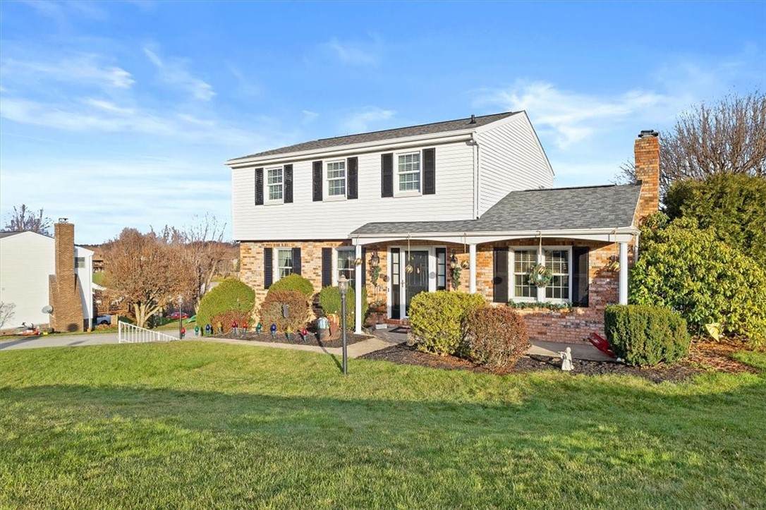560 Warrick Dr. - Photo 1