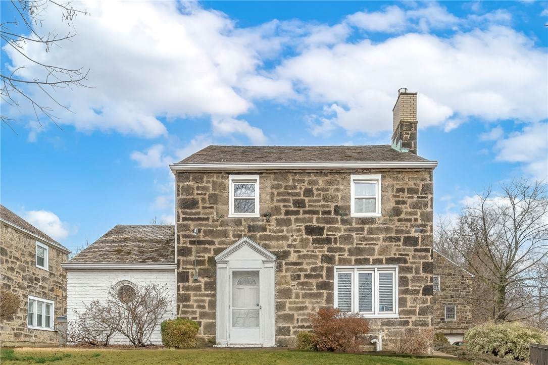 14 Laurel Village - Photo 1