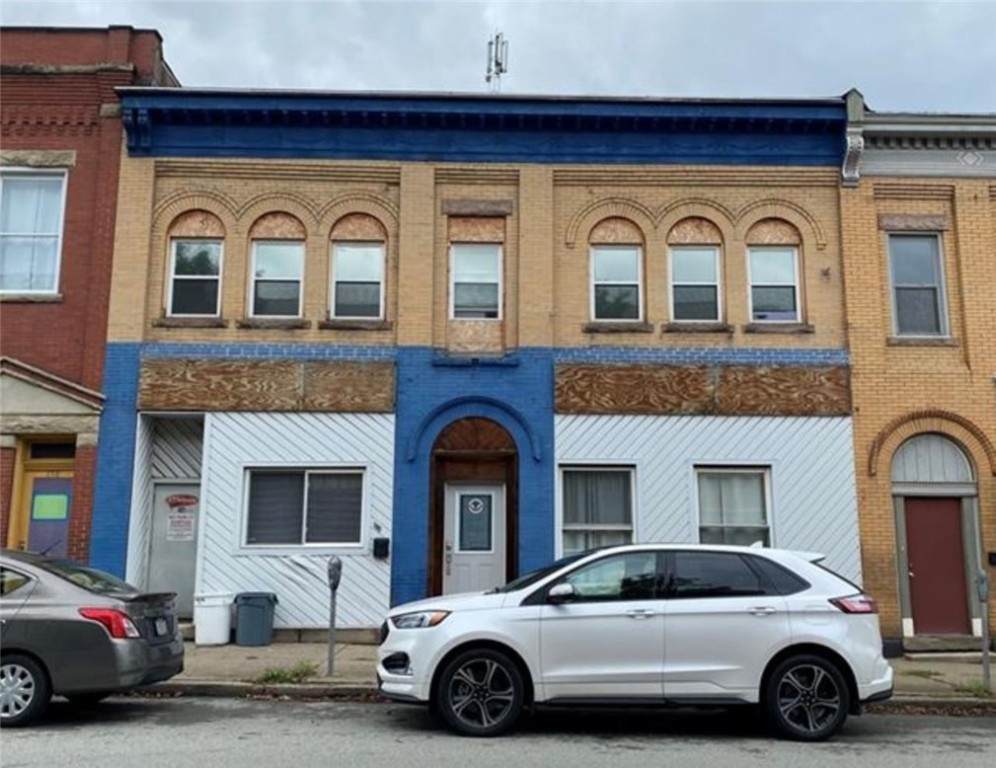 154 Columbia Ave - Photo 1