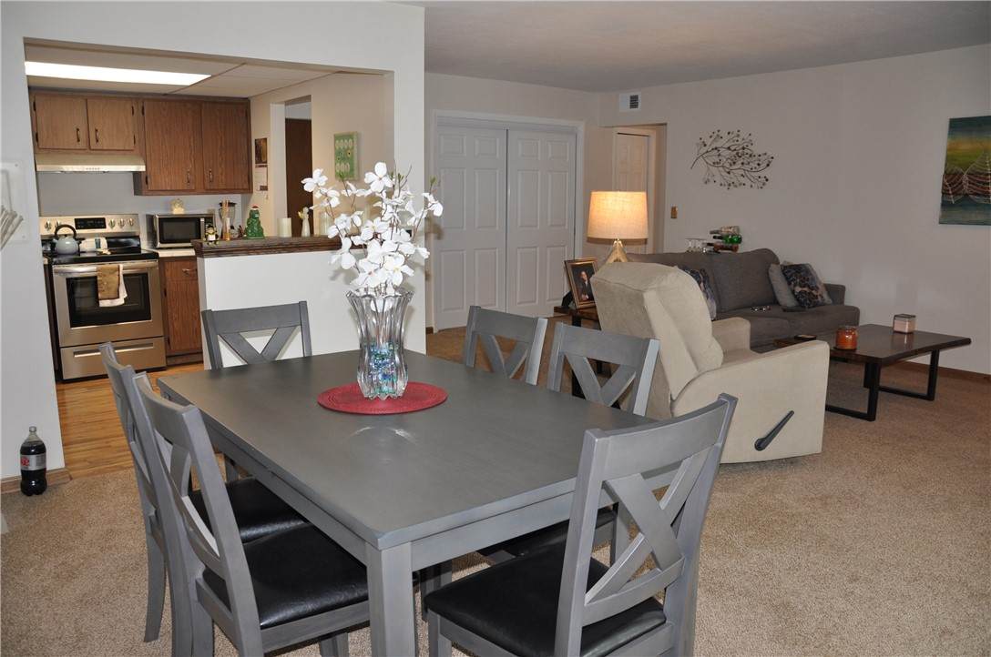 609 Calais Dr - Photo 1