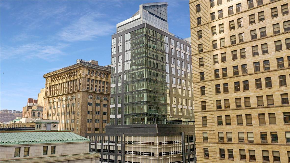 350 Oliver Ave - Photo 1