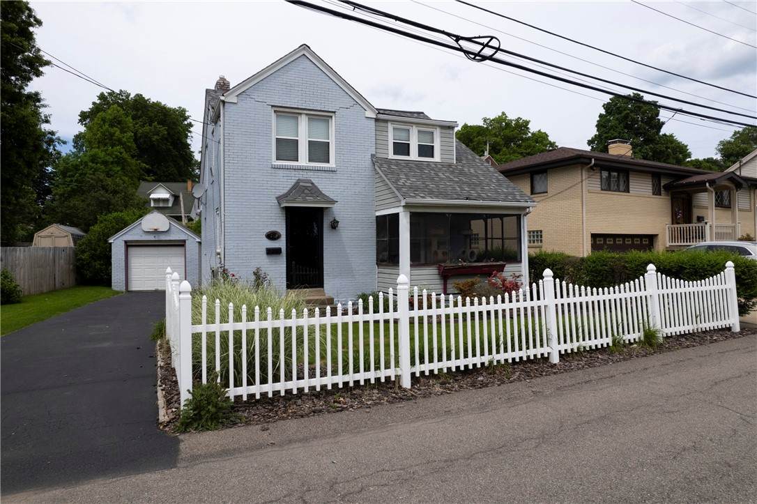 113 Good Ln - Photo 1
