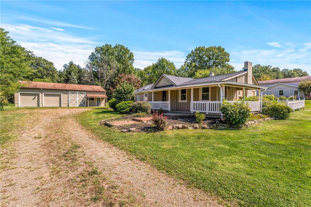 2734 Robertson - Photo 1