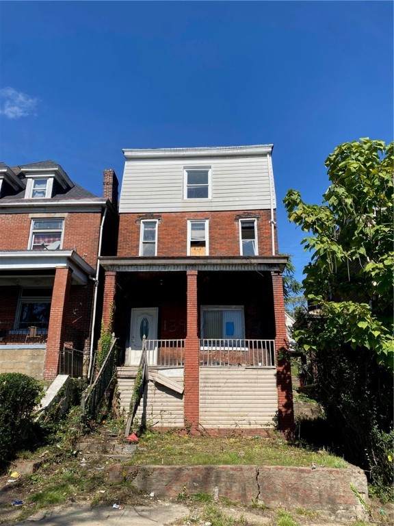 139 Charles Street - Photo 1