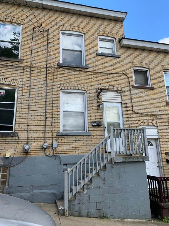 521 Freemont Street - Photo 1