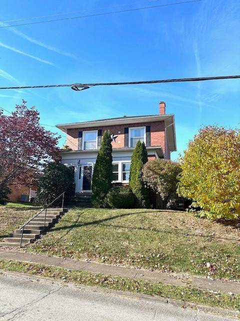 325 Porter St - Photo 1