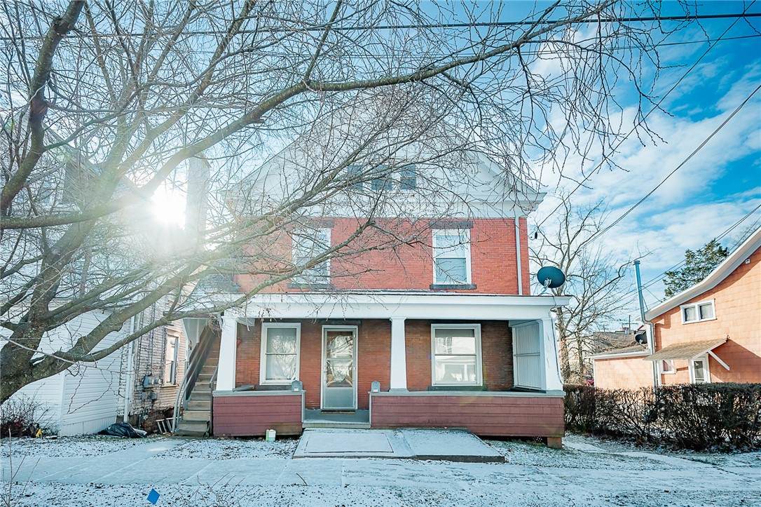 454 Water Street - Photo 1