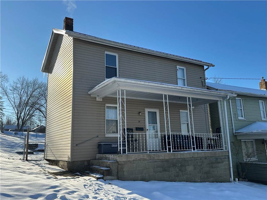 311 4th Street - Photo 1
