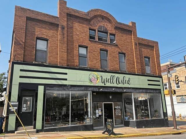 102 Pike St - Photo 1