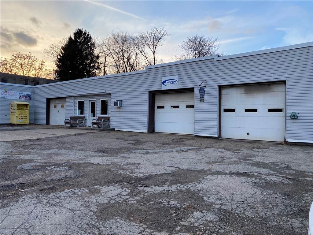 166 Lincoln Ave. - Photo 1