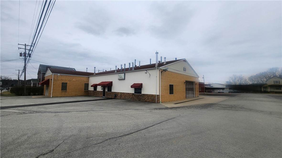 200 Thorn Street - Photo 1