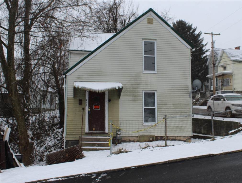 493 Sixth St - Photo 1