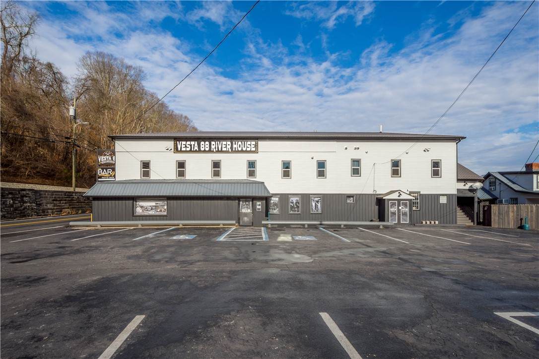 564 Front St - Photo 1