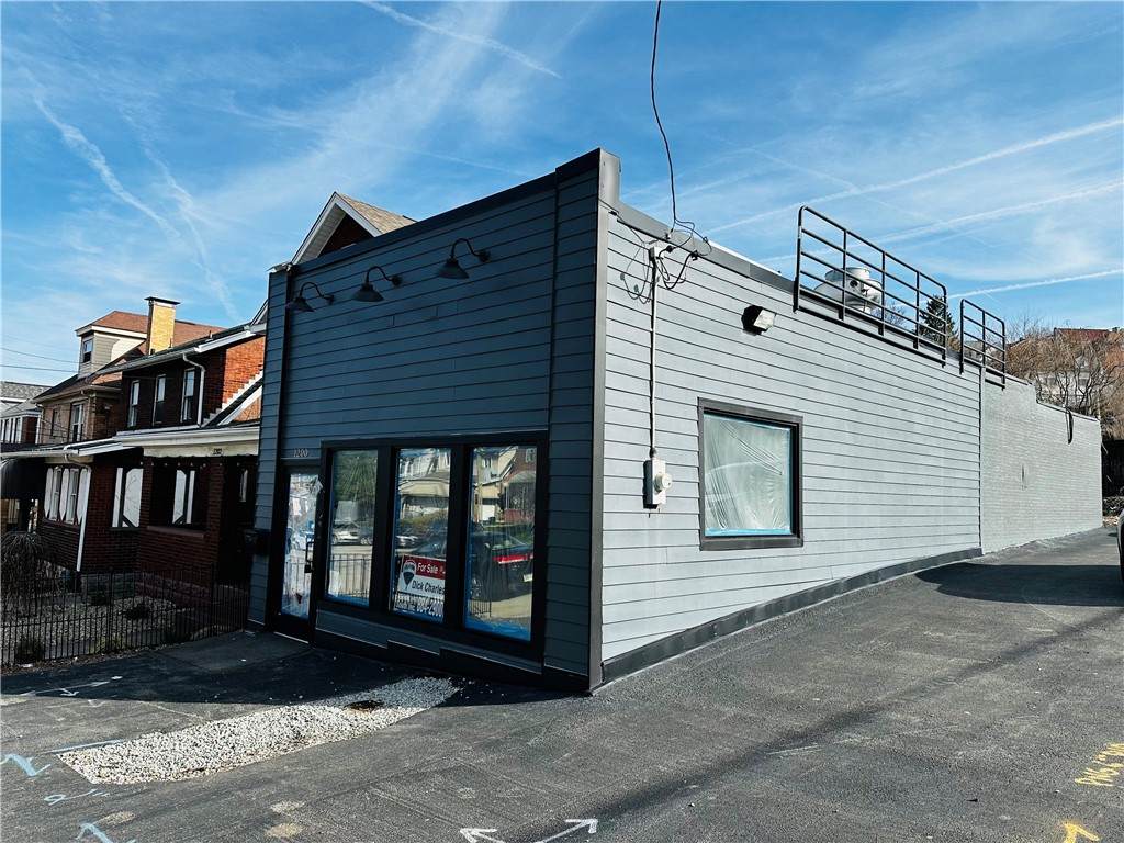 1200 Brookline Blvd. - Photo 1