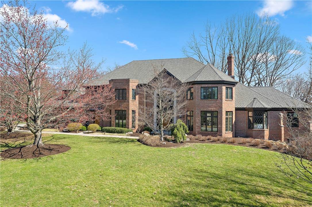 7 Meadowood Drive - Photo 1