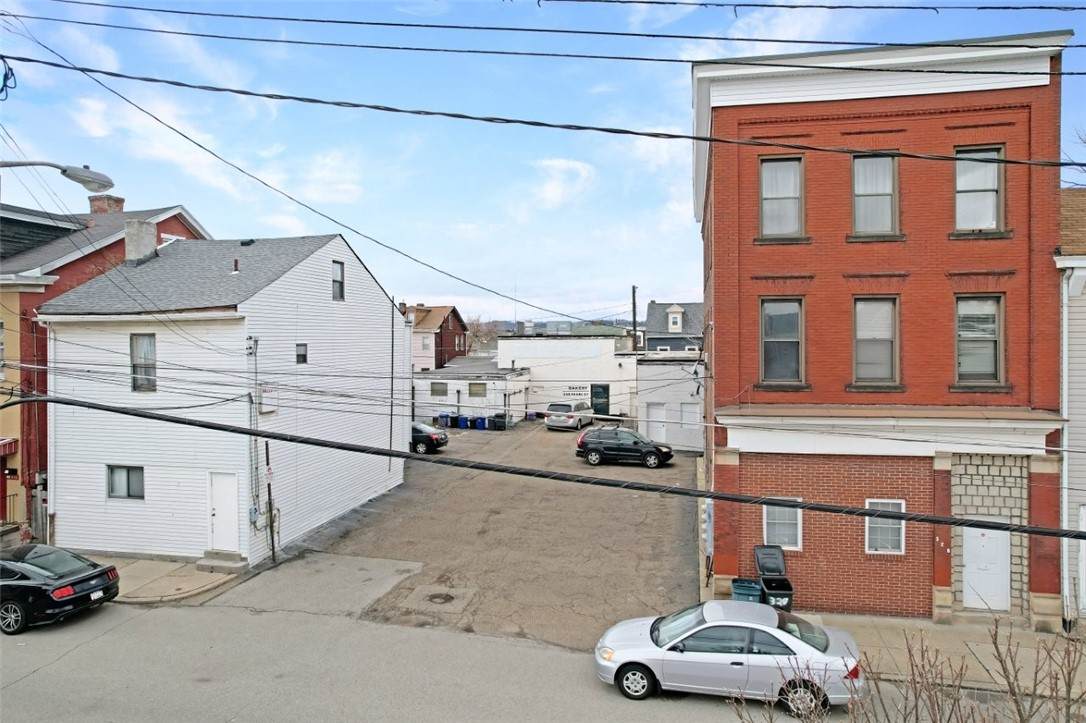 328-334 Pearl St - Photo 1