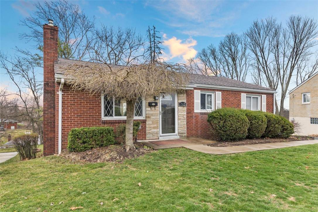 4963 Willow Dr - Photo 1