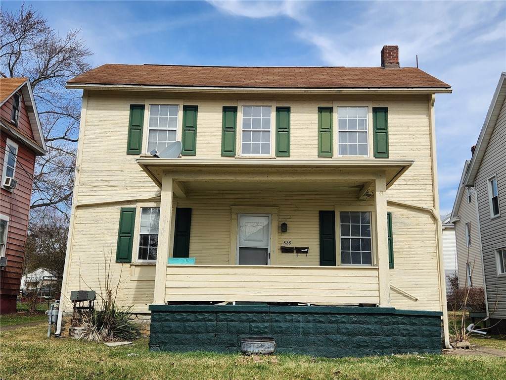 528 Carbon St - Photo 1