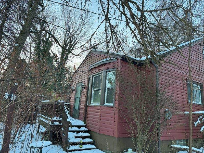 42 Forest Rd - Photo 1