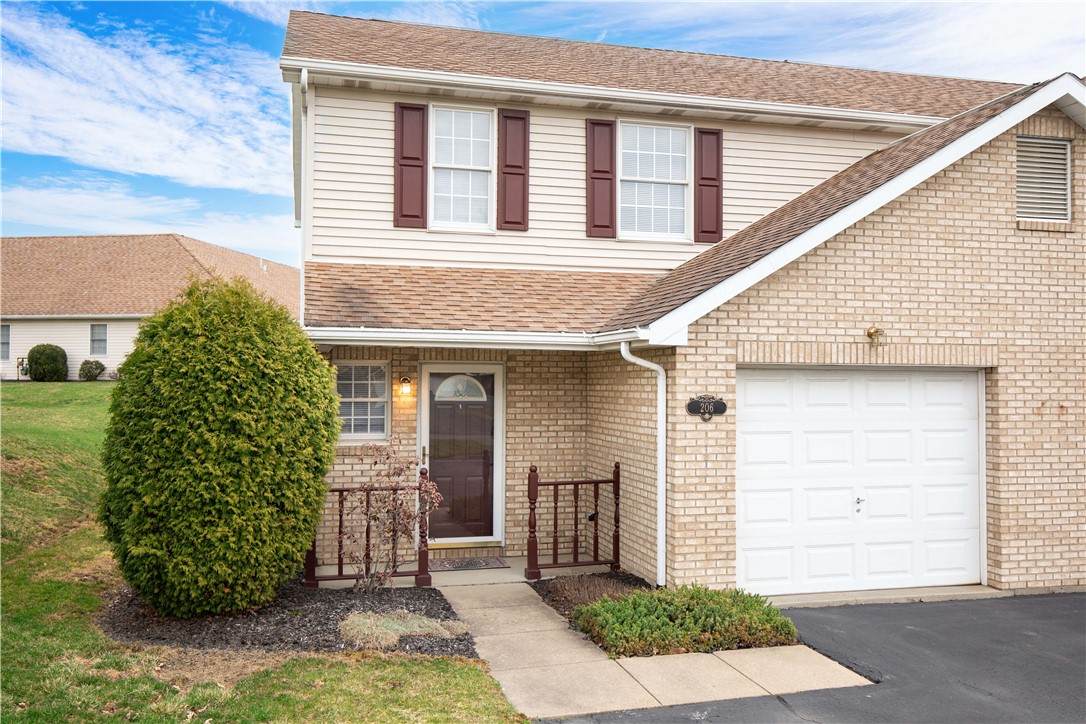 206 Stoneridge Blvd - Photo 1