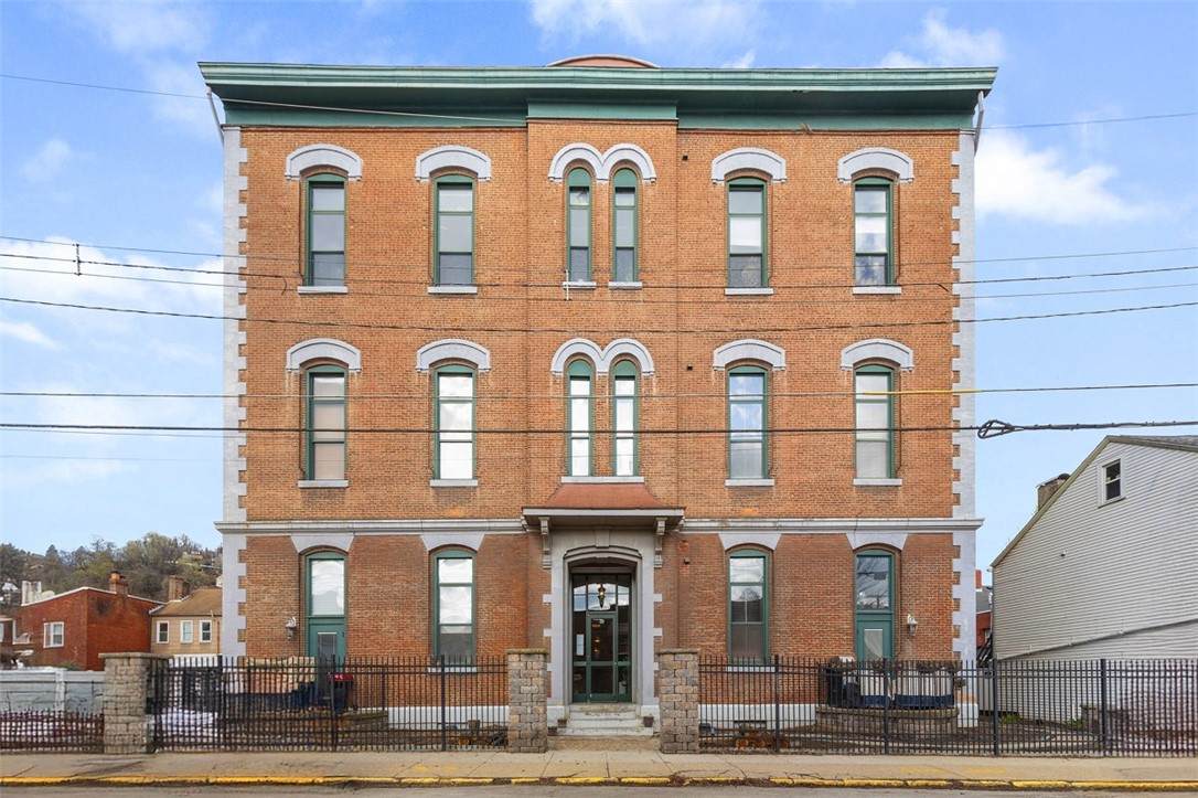 120 15th St - Photo 1