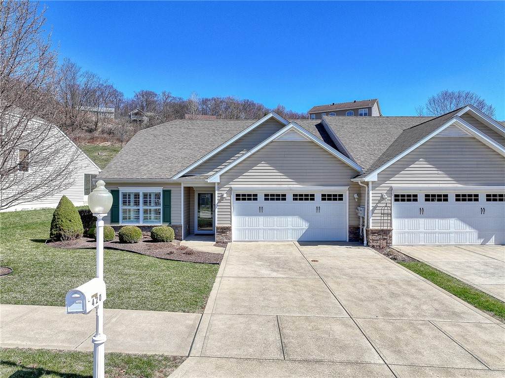 420 Chestnut Ln - Photo 1