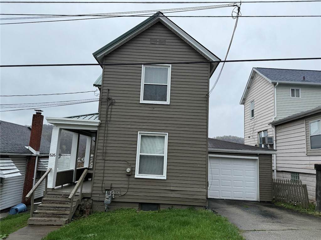 626 Park St - Photo 1