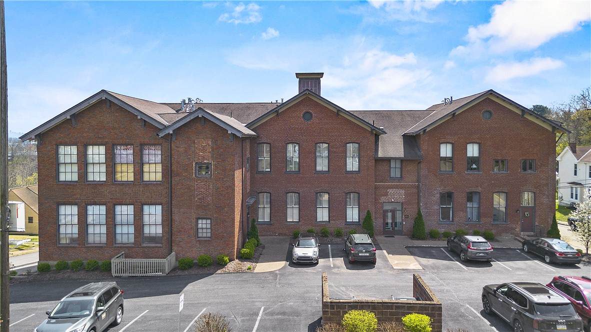 10 Walnut St - Photo 1