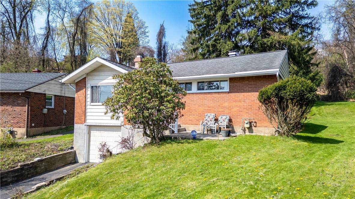 431 Elwood Dr - Photo 1