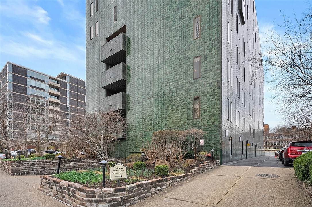 540 Neville St - Photo 1