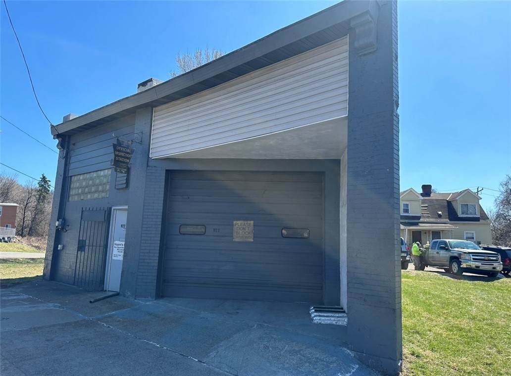 922 Lincoln Ave - Photo 1