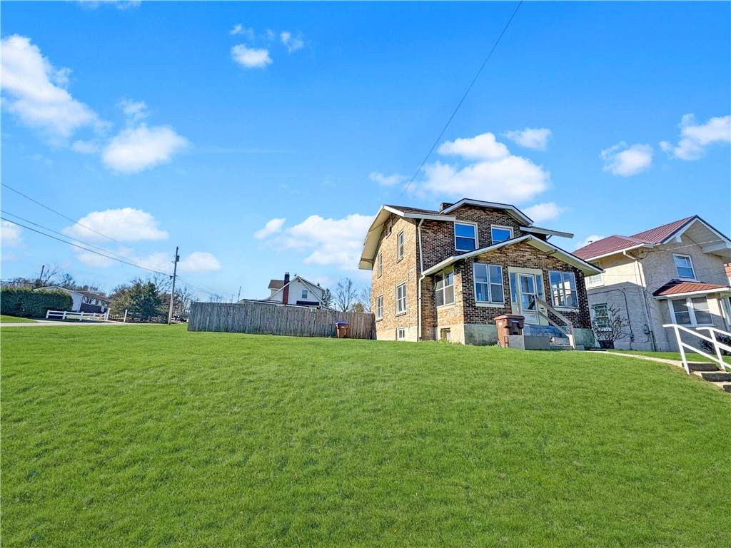 100 Shenango Blvd - Photo 1
