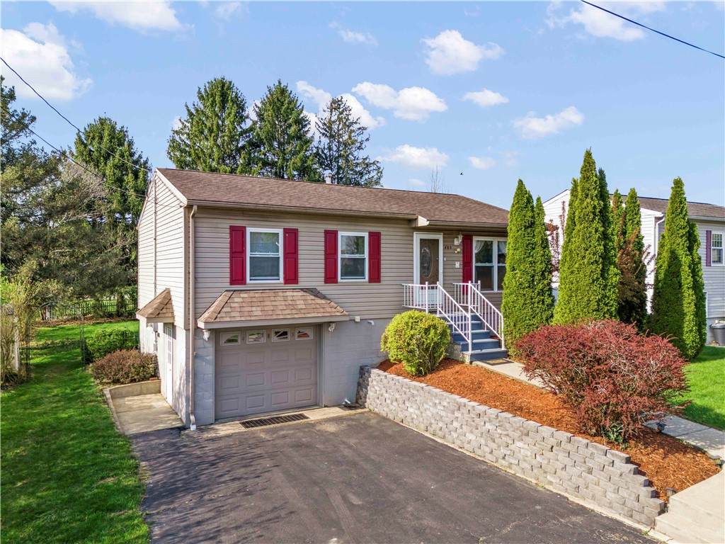 483 Arbor Court - Photo 1