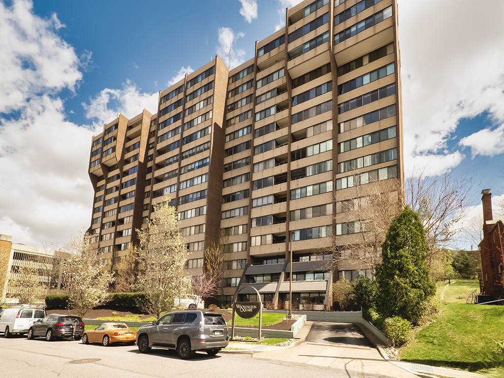 750 Washington Rd - Photo 1