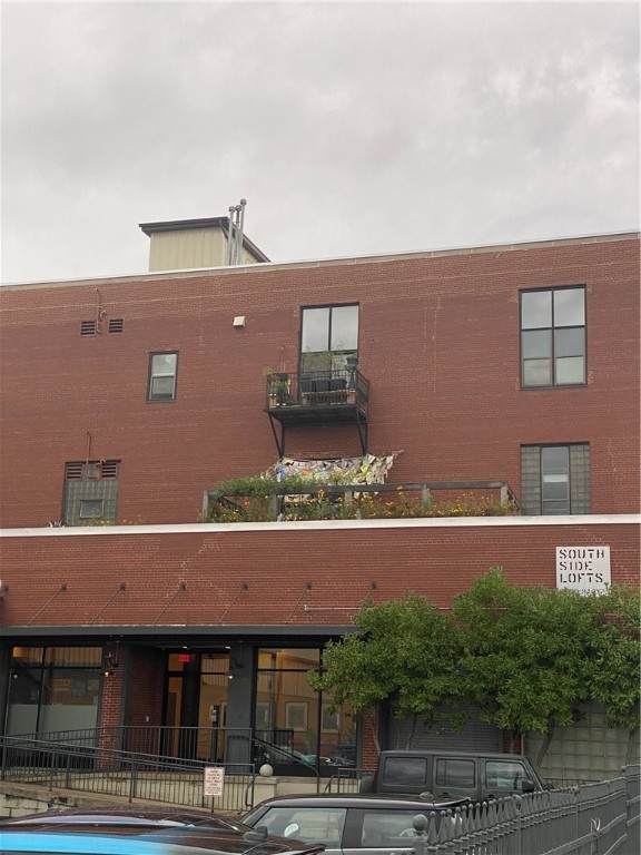 2250 Mary St - Photo 1