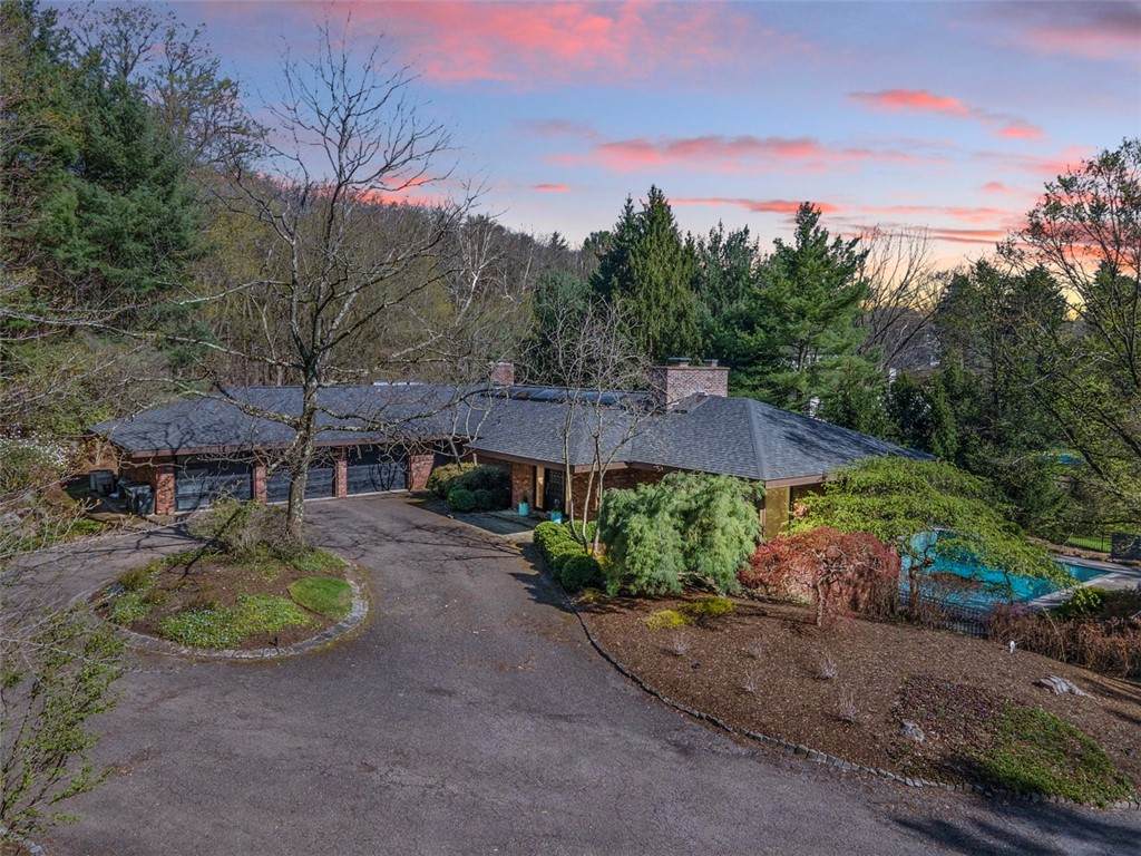 114 Hillcrest Road - Photo 1