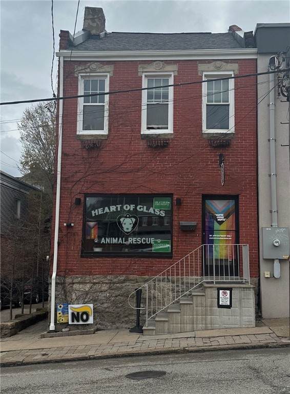 99 10th St - Photo 1