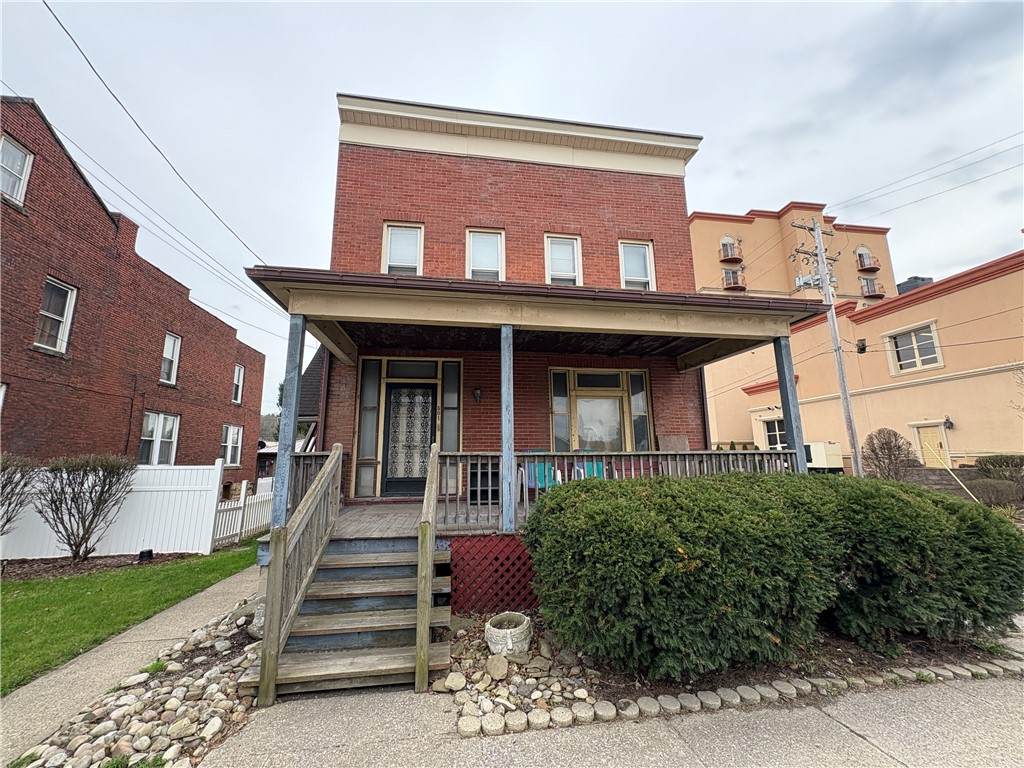 501 Mahoning St - Photo 1