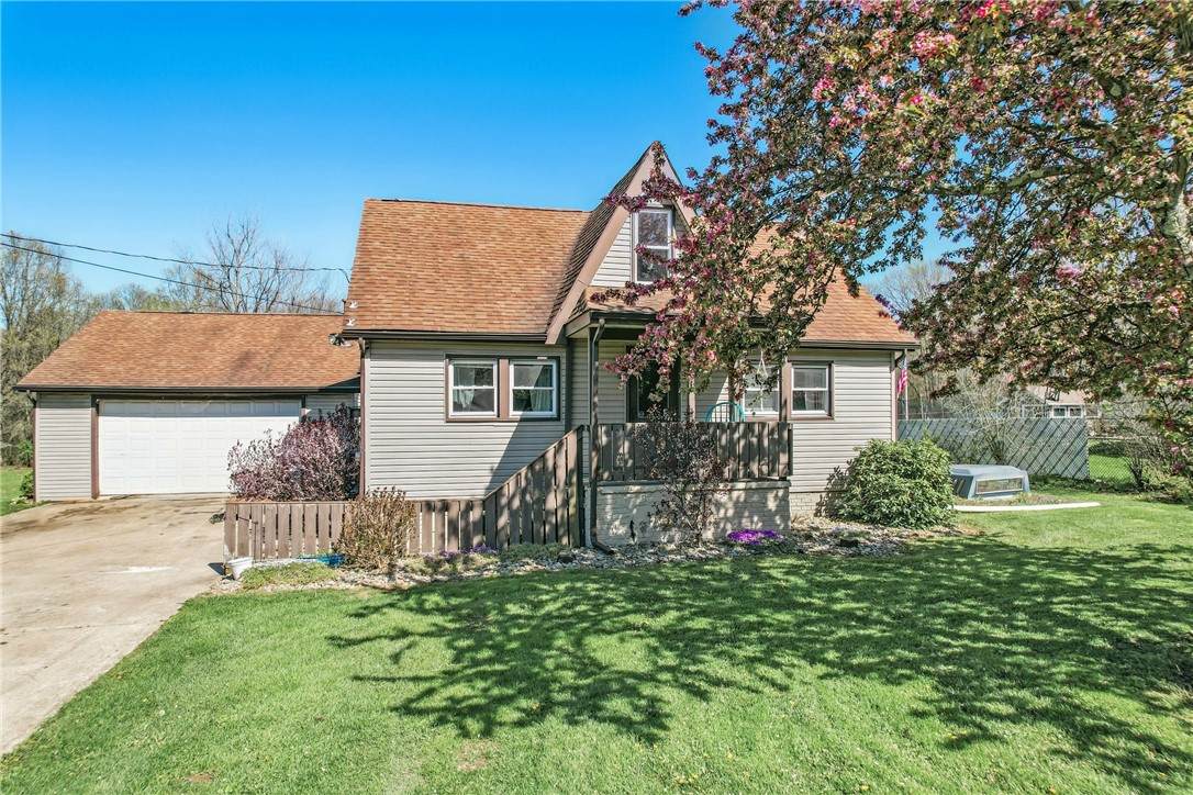4076 Orangeville Rd - Photo 1