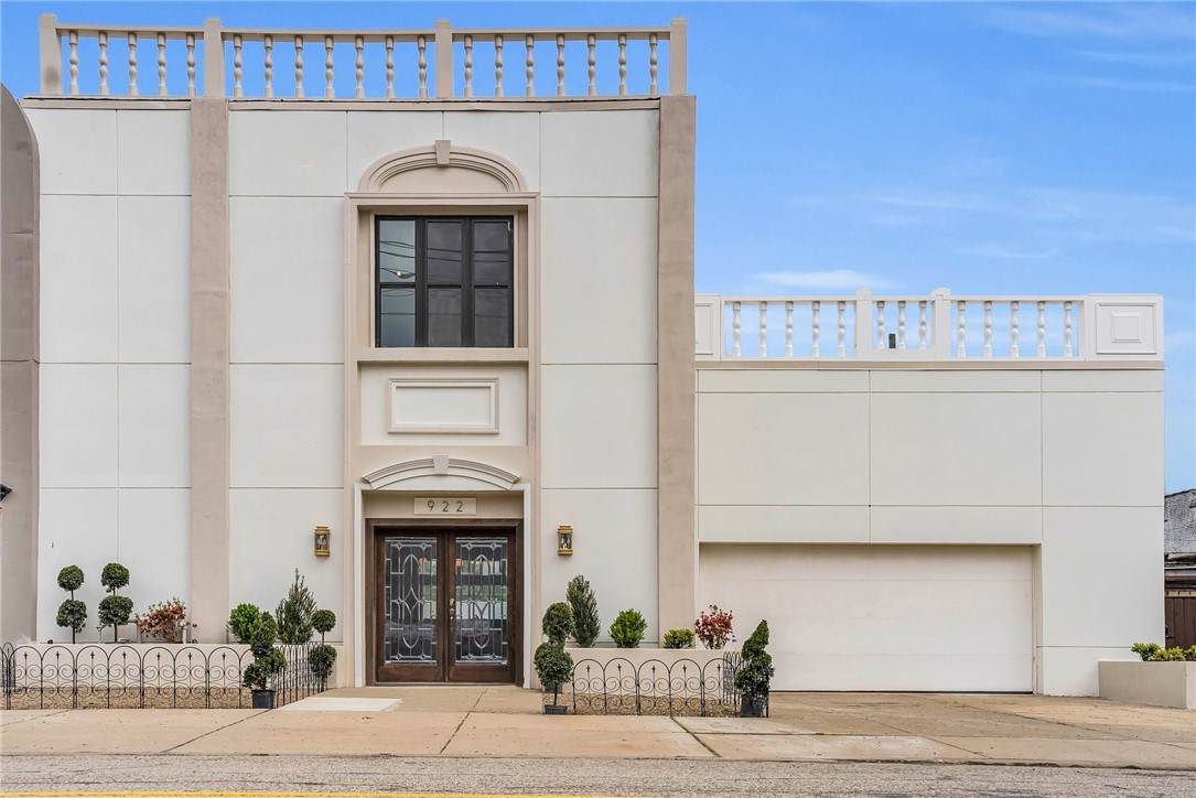 922 North Ave - Photo 1