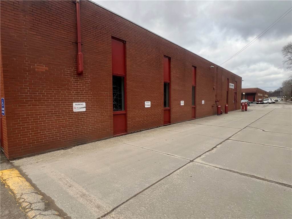 1032 Saw Mill Run Blvd - Photo 1