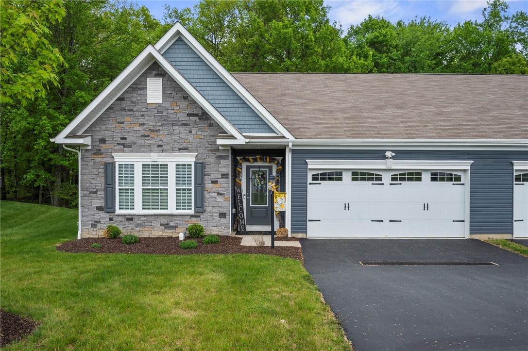 205 Raven Circle - Photo 1