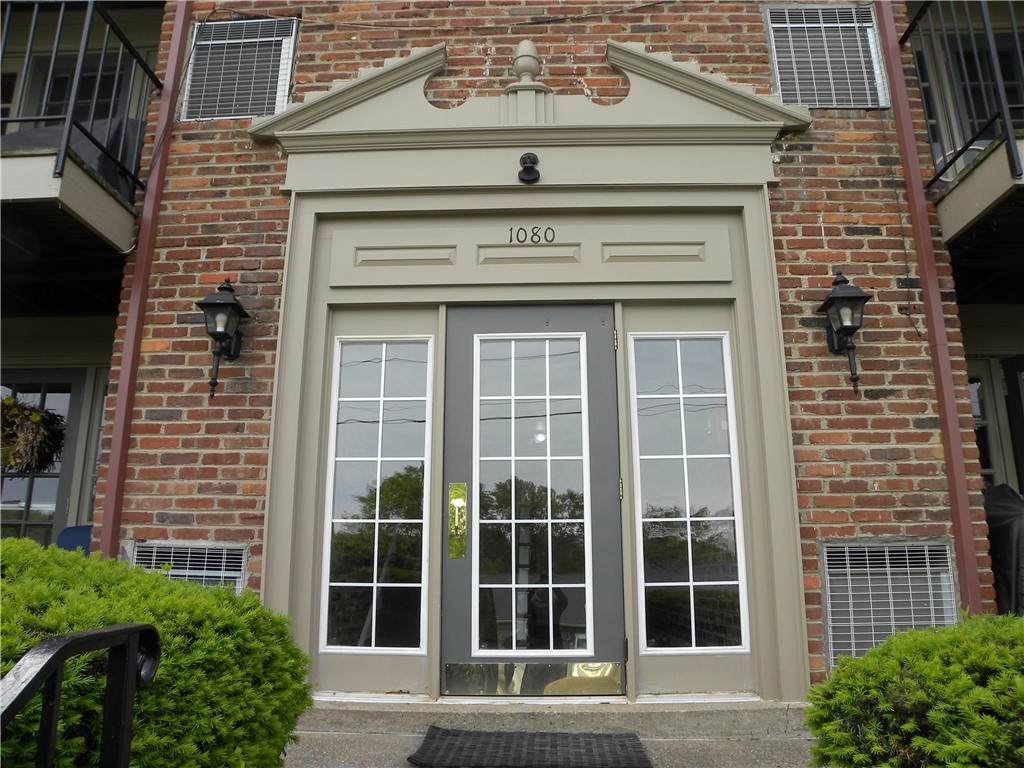 1080 Chatham Park Dr - Photo 1