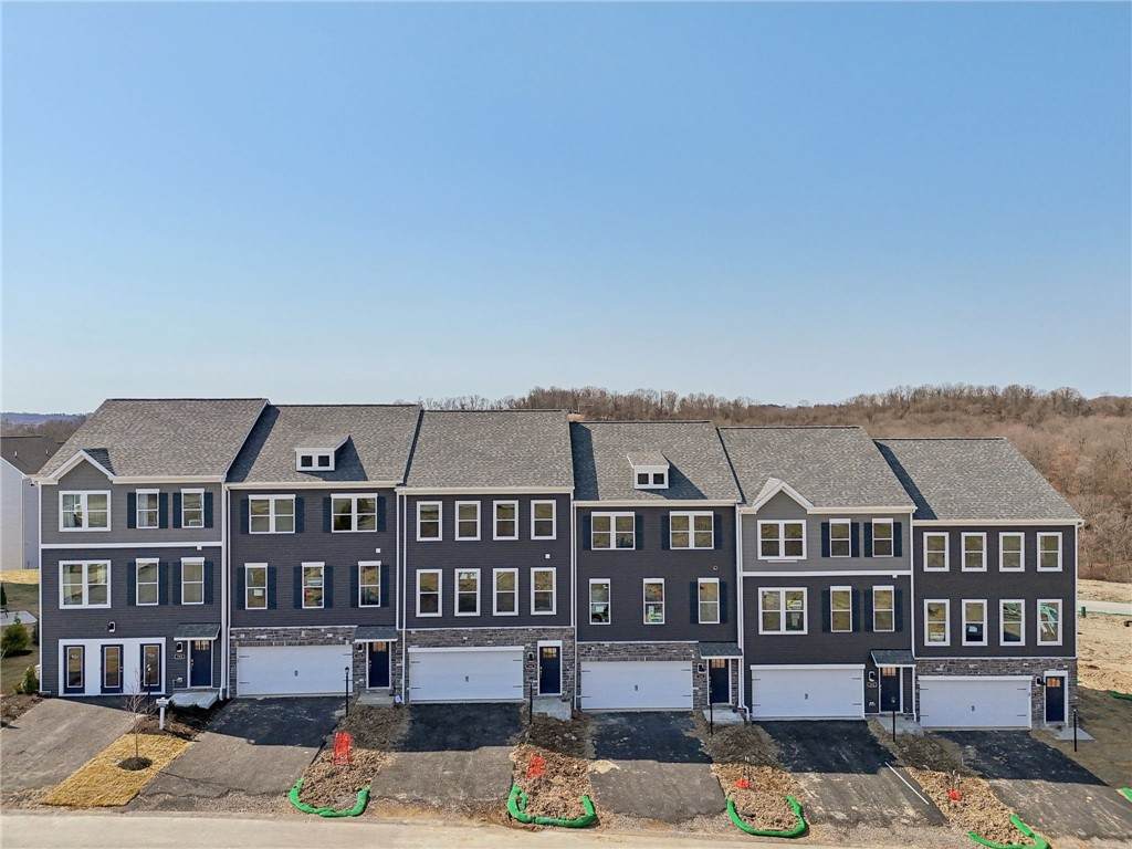 179 Sweetwater Drive - Photo 1