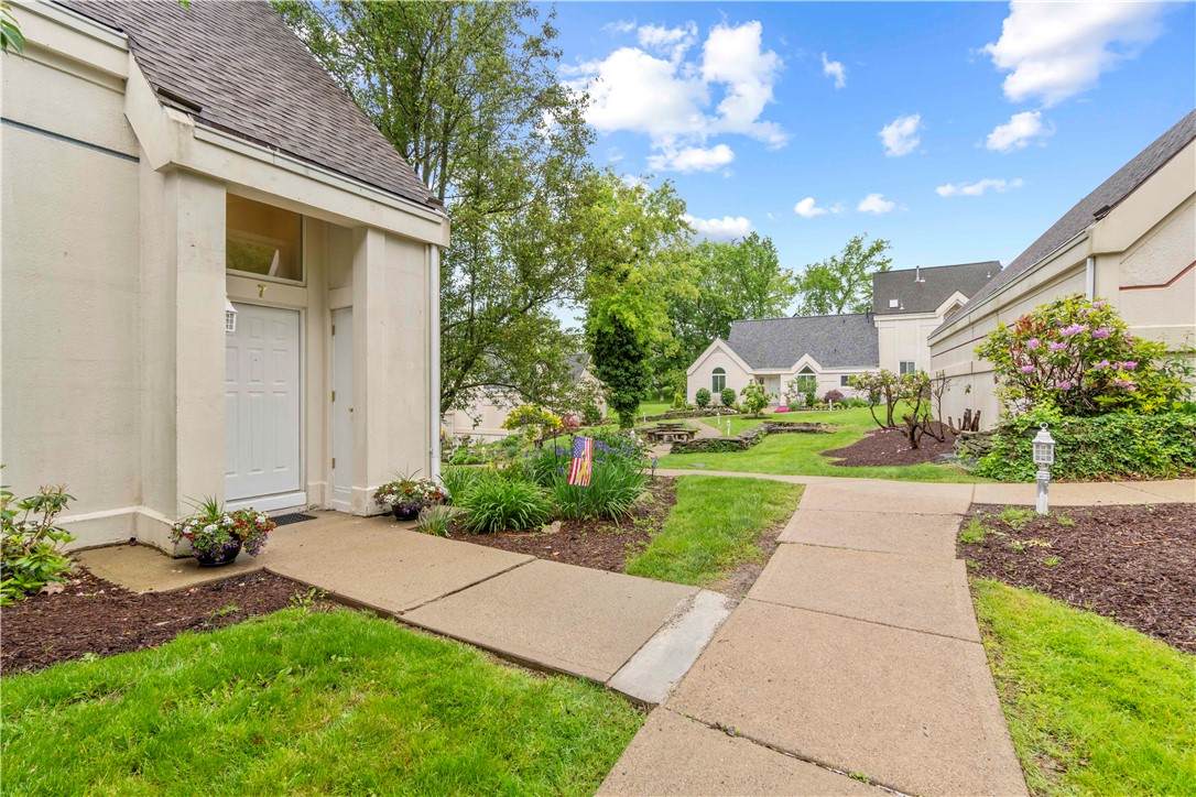 7 Ridgemead Fields Drive - Photo 1