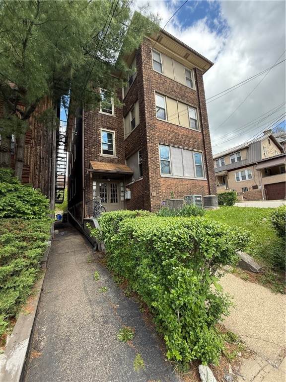 17 Lenox Ave - Photo 1