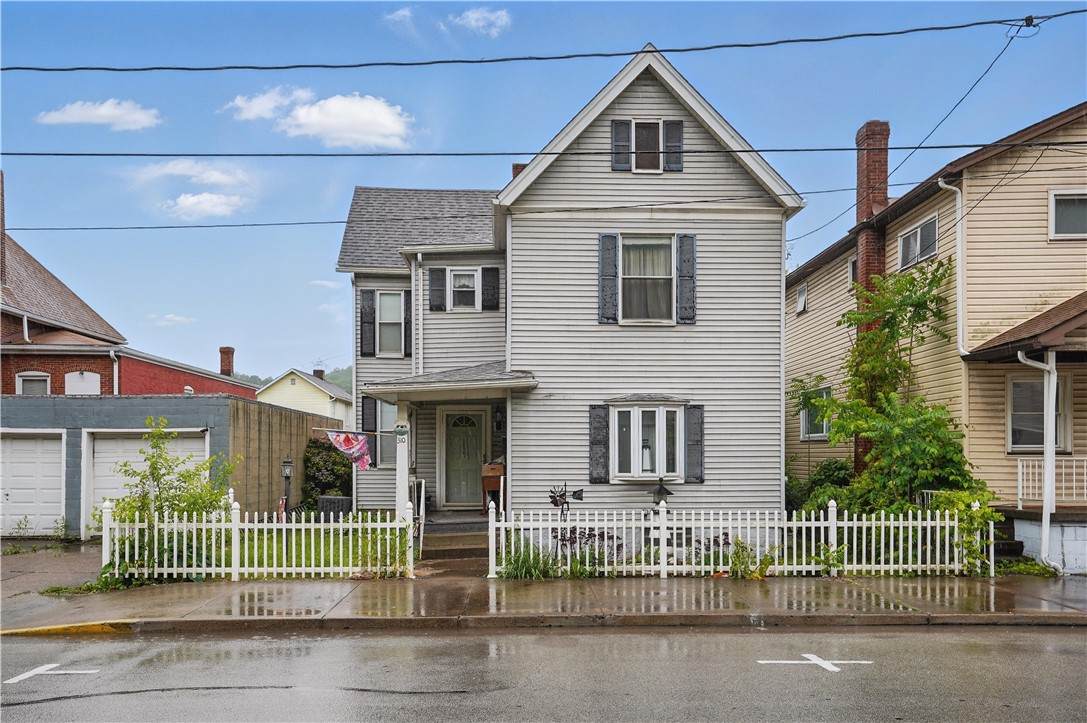 310 Main St - Photo 1