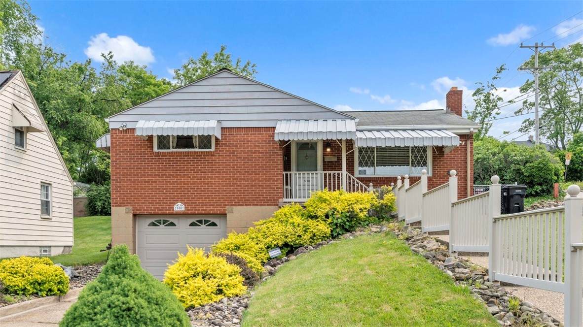 900 Grand Ave - Photo 1