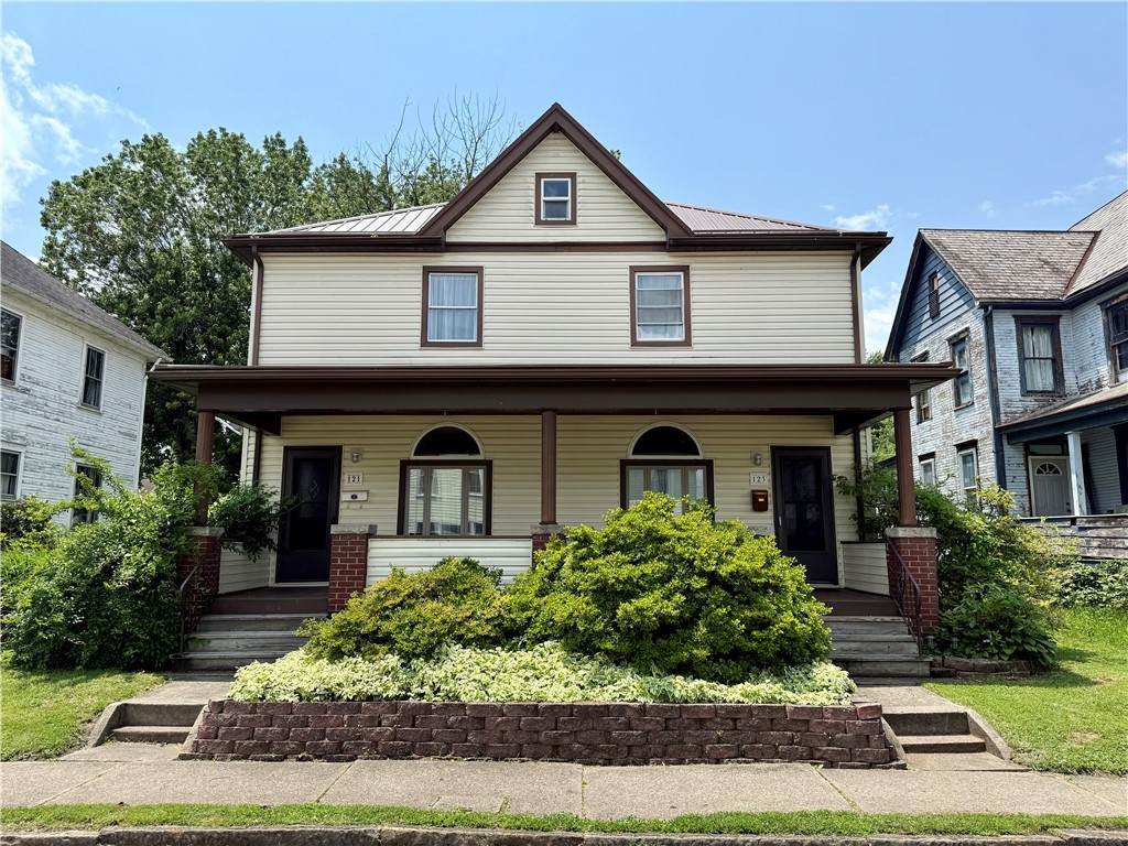 121-123 4th Ave - Photo 1